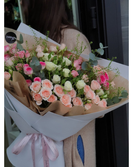 Яркая жизнь